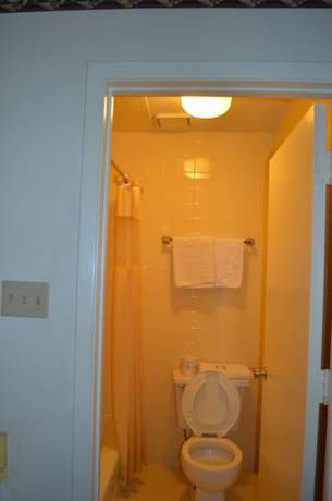 Imagen de la habitación del Hotel Granbury Inn and Suites. Foto 5