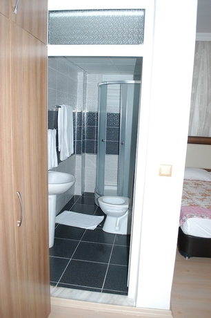 Imagen de la habitación del Hotel Grand 01. Foto 8