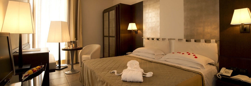 Imagen de la habitación del Hotel Grand Admiral Palace. Foto 5