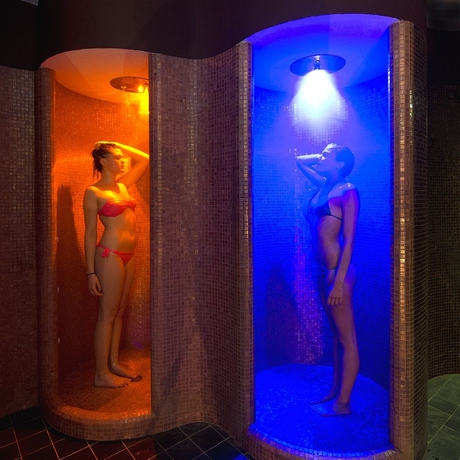 Imagen de la piscina del Hotel Grand Admiral Palace. Foto 12