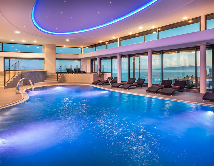 Imagen de la piscina del Hotel Grand Adriatic I. Foto 17