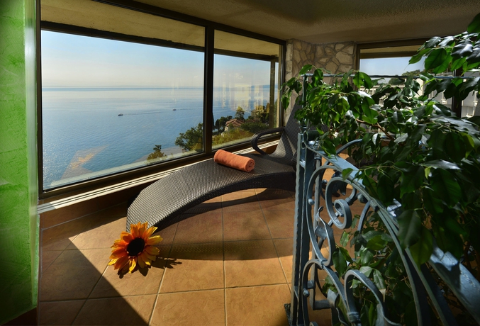 Imagen de la piscina del Hotel Grand Adriatic Ii. Foto 12