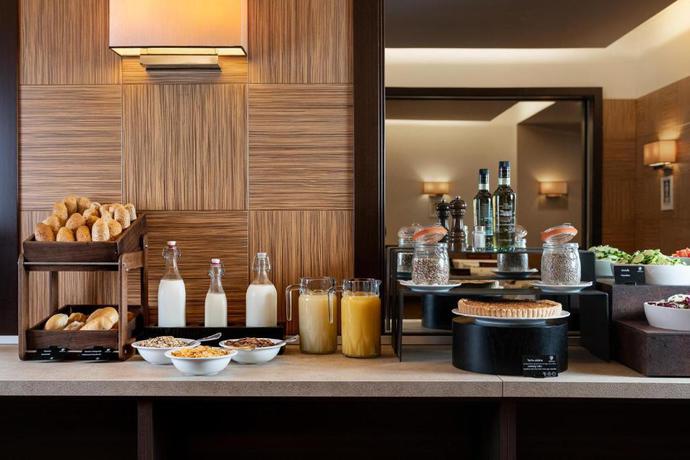 Imagen del bar/restaurante del Hotel Grand Adriatico. Foto 2