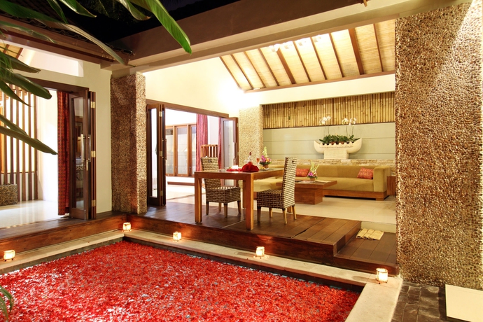 Imagen de los interiores del Hotel Grand Akhyati Villas and Spa. Foto 8
