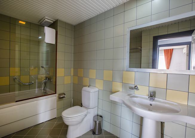 Imagen de la habitación del Hotel Grand Alisa &ndash; Ex.Royalisa. Foto 2