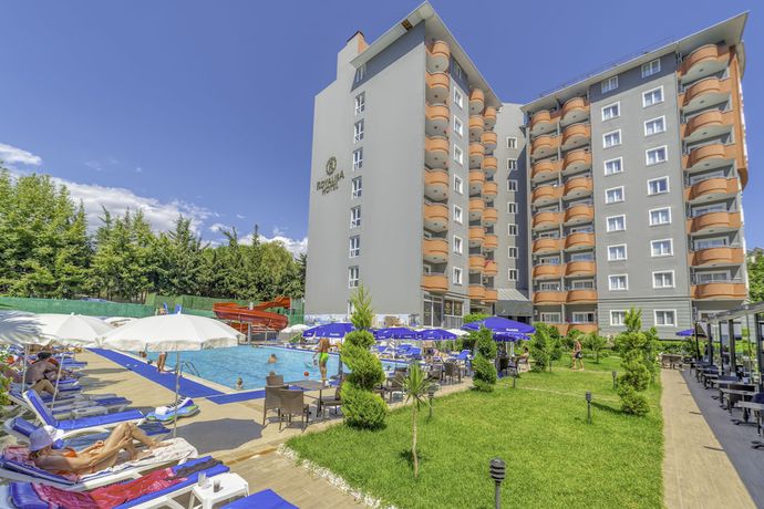 Imagen de la piscina del Hotel Grand Alisa &ndash; Ex.Royalisa. Foto 16