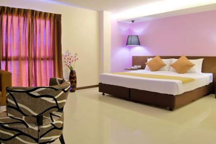 Imagen de la habitación del Hotel Grand Alpine. Foto 12