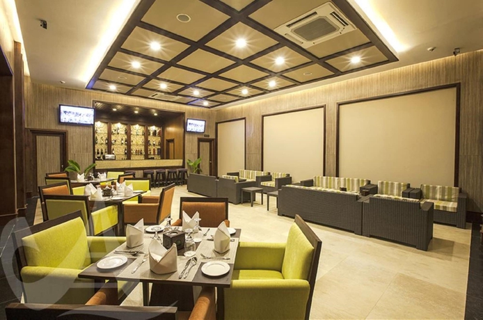 Imagen de los interiores del Hotel Grand Amara. Foto 12