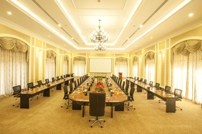 Imagen de los interiores del Hotel Grand Amara. Foto 15