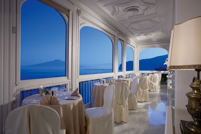 Imagen del bar/restaurante del Hotel Grand Ambasciatori. Foto 1