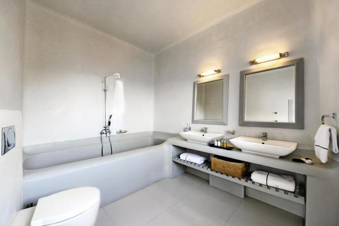 Imagen general del Hotel Grand Ambassador Santorini. Foto 12