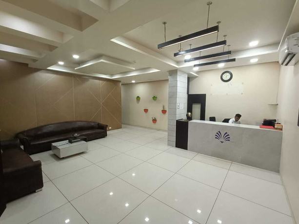 Imagen de los interiores del Hotel Grand Ambience. Foto 6