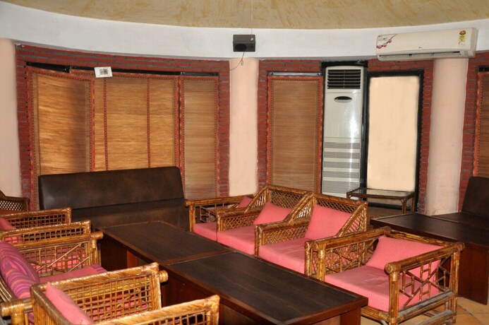 Imagen del bar/restaurante del Hotel Grand, Amritsar. Foto 15