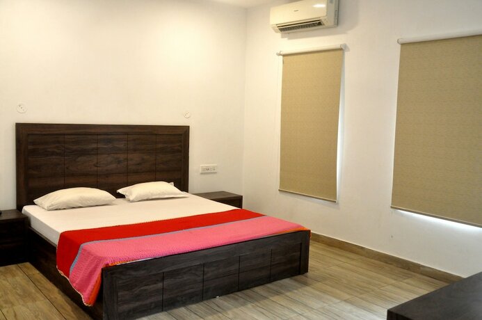 Imagen de la habitación del Hotel Grand, Amritsar. Foto 18