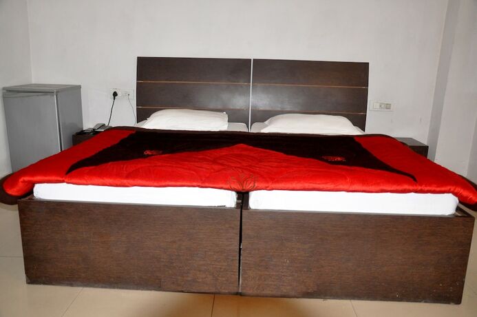 Imagen de la habitación del Hotel Grand, Amritsar. Foto 22