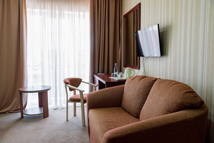Imagen de la habitación del Hotel Grand Andspa Maykop. Foto 3