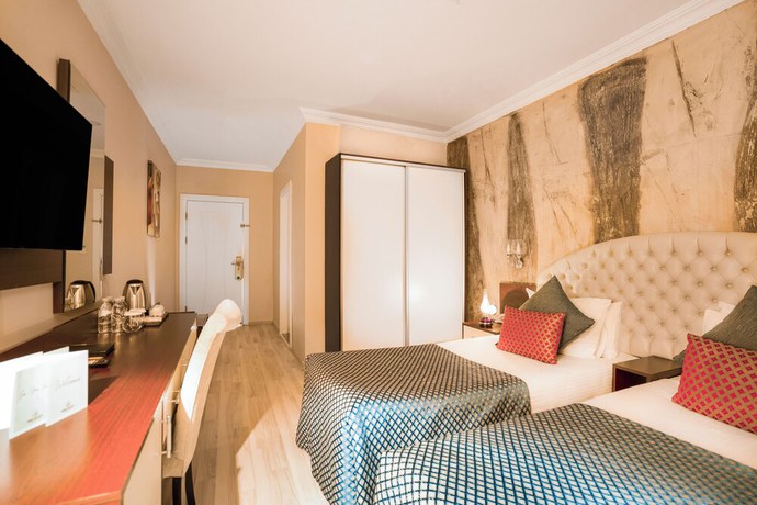 Imagen de la habitación del Hotel Grand Ani. Foto 2