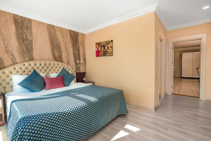 Imagen de la habitación del Hotel Grand Ani. Foto 7