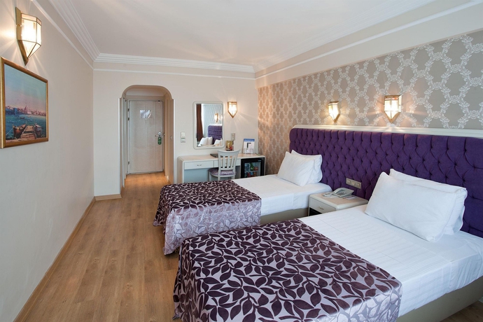 Imagen de la habitación del Hotel Grand Anka. Foto 5