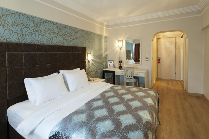 Imagen de la habitación del Hotel Grand Anka. Foto 7