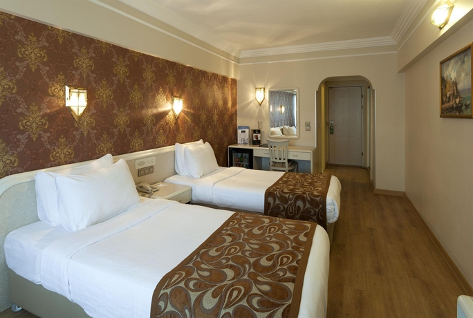 Imagen de la habitación del Hotel Grand Anka. Foto 8