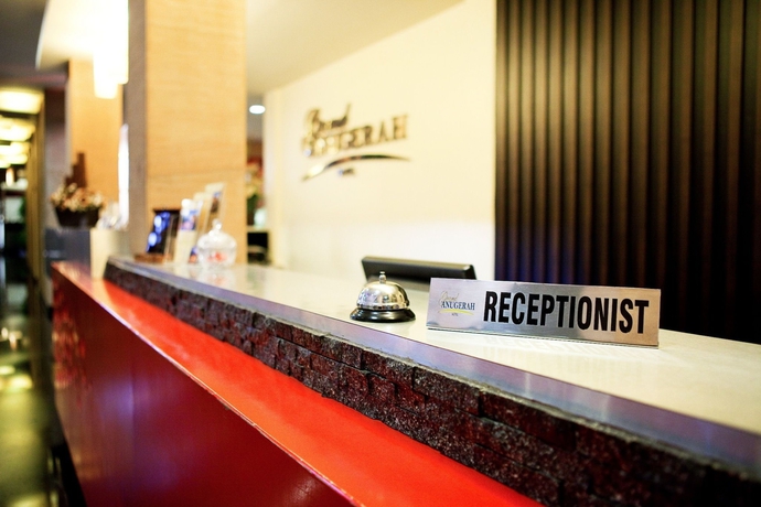 Imagen de los interiores del Hotel Grand Anugerah. Foto 16