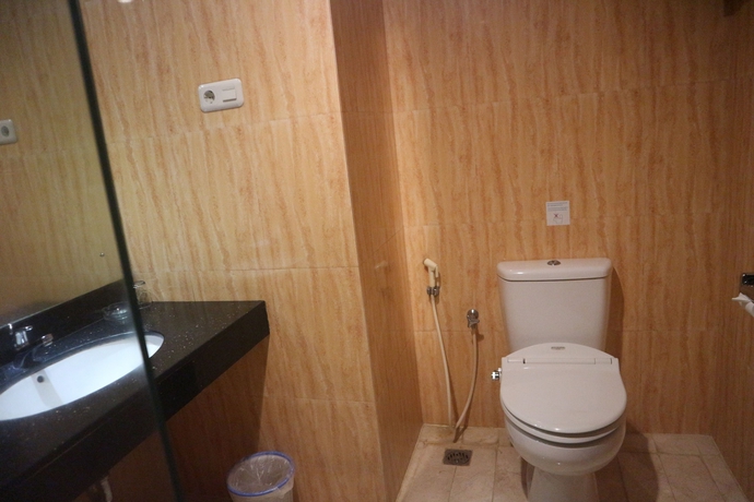 Imagen de la habitación del Hotel Grand Anugerah. Foto 5