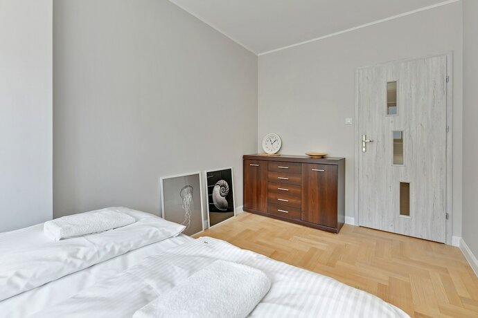 Imagen de la habitación del Hotel Grand Apartments. Foto 15