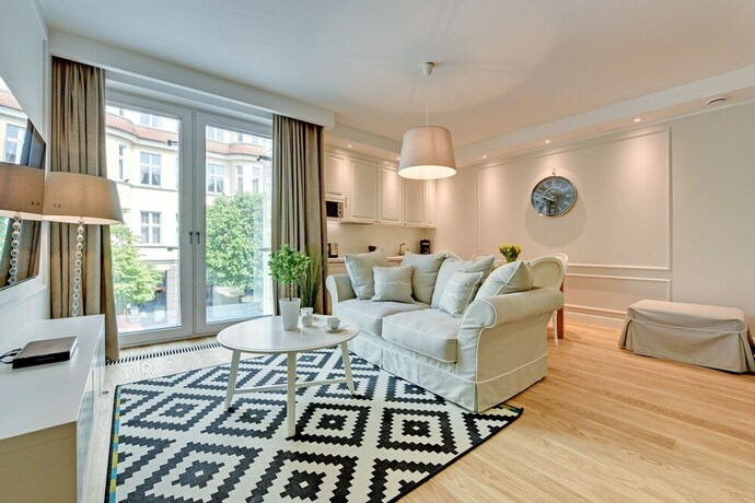 Imagen de la habitación del Hotel Grand Apartments. Foto 20