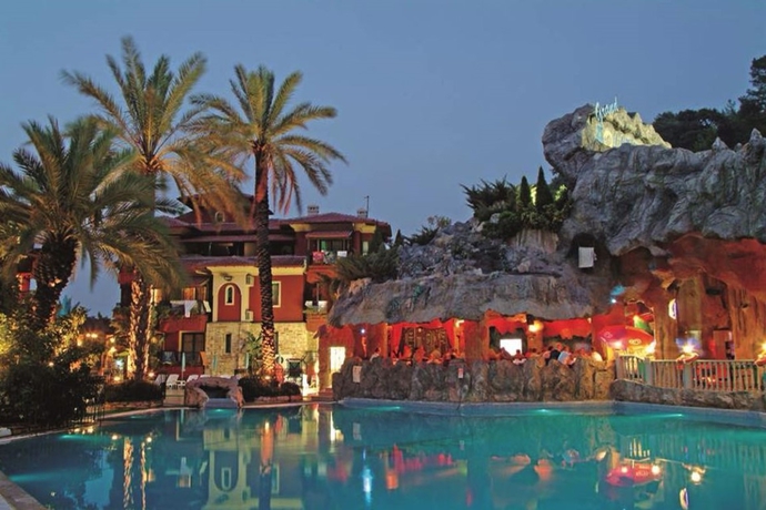 Imagen general del Hotel Grand Aquarium. Foto 1