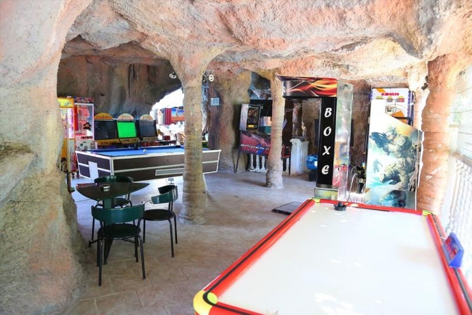 Imagen general del Hotel Grand Aquarium. Foto 2