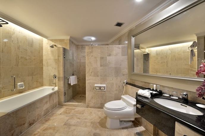 Imagen de la habitación del Hotel Grand Aquila Bandung. Foto 14