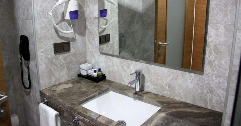 Imagen de la habitación del Hotel Grand Aras. Foto 5