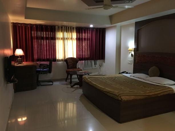 Imagen de la habitación del Hotel Grand Arjun, Raipur. Foto 11