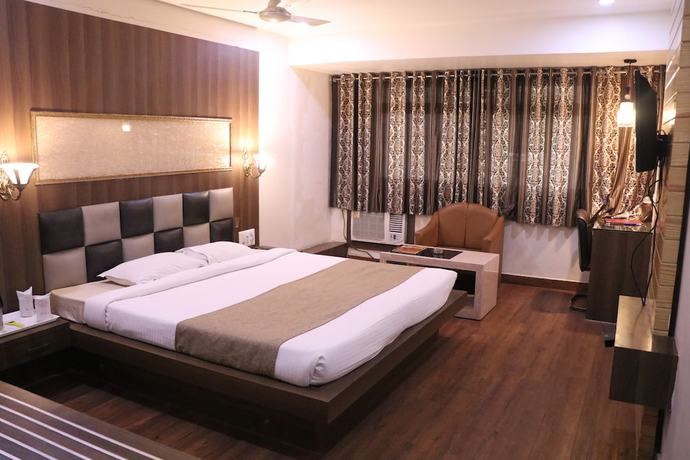 Imagen de la habitación del Hotel Grand Arjun, Raipur. Foto 16