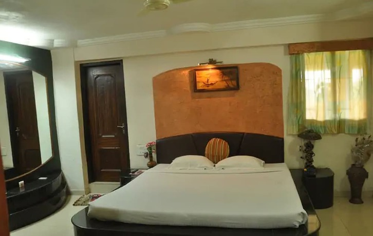 Imagen de la habitación del Hotel Grand Arjun, Raipur. Foto 18
