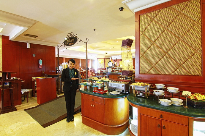Imagen del bar/restaurante del Hotel Grand Arkenso Parkview. Foto 2