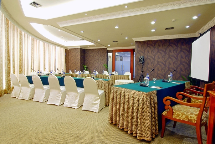 Imagen de los interiores del Hotel Grand Arkenso Parkview. Foto 15