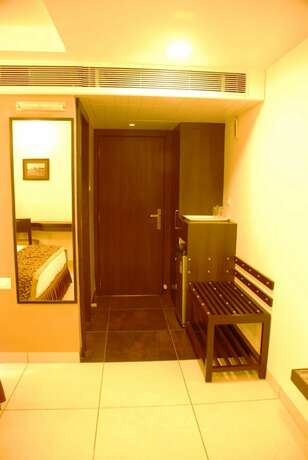 Imagen de la habitación del Hotel Grand Ashirwad Beacon. Foto 21