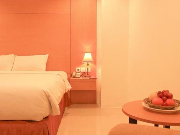 Imagen de la habitación del Hotel Grand Asia. Foto 6