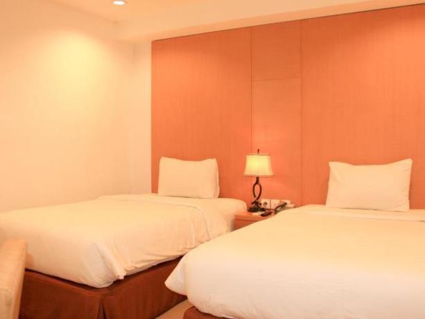 Imagen de la habitación del Hotel Grand Asia. Foto 7