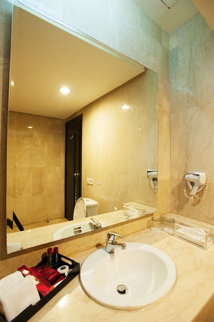 Imagen de la habitación del Hotel Grand Asia, Yakarta Utara. Foto 13