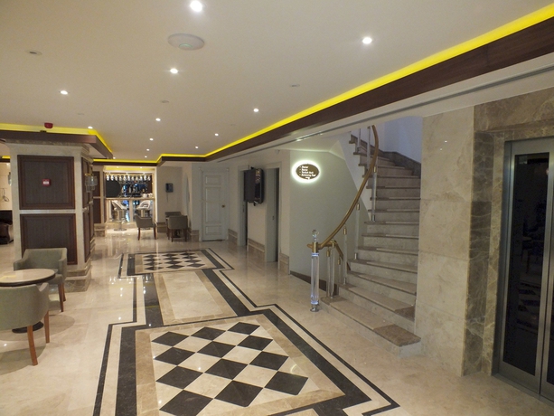 Imagen de la habitación del Hotel Grand Asiyan. Foto 6