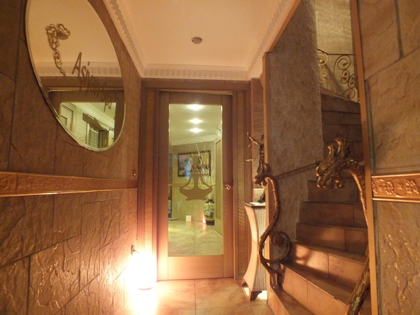 Imagen de los interiores del Hotel Grand Asiyan. Foto 11