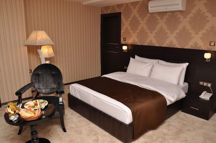 Imagen de la habitación del Hotel Grand Asos. Foto 14