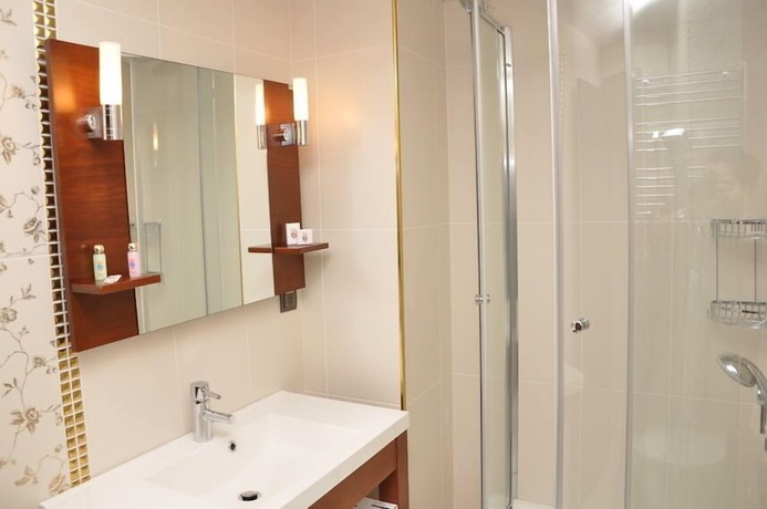 Imagen de la habitación del Hotel Grand Asos. Foto 15