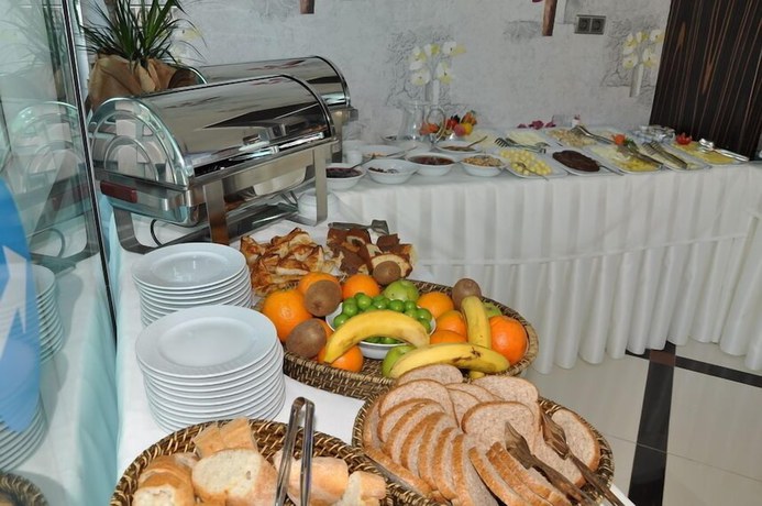 Imagen del bar/restaurante del Hotel Grand Asos. Foto 5