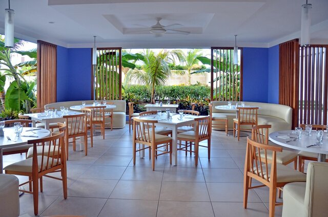 Imagen del bar/restaurante del Hotel Grand Aston Cayo Las Brujas Beach Resort & Spa. Foto 3