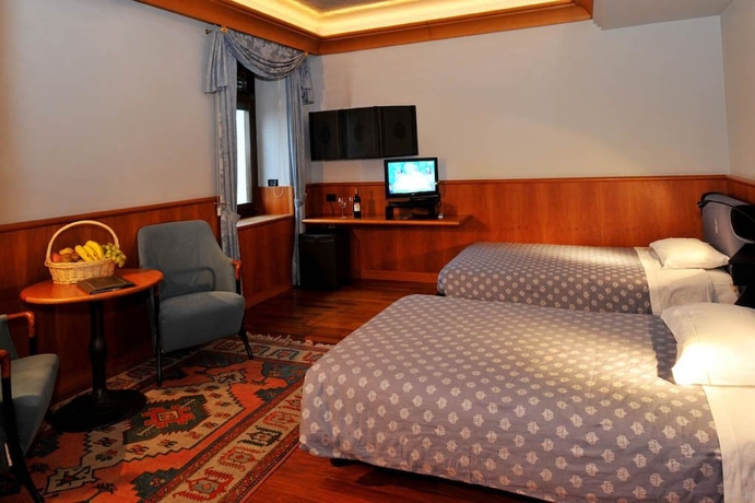 Imagen de la habitación del Hotel Grand Astoria, Tobia. Foto 10