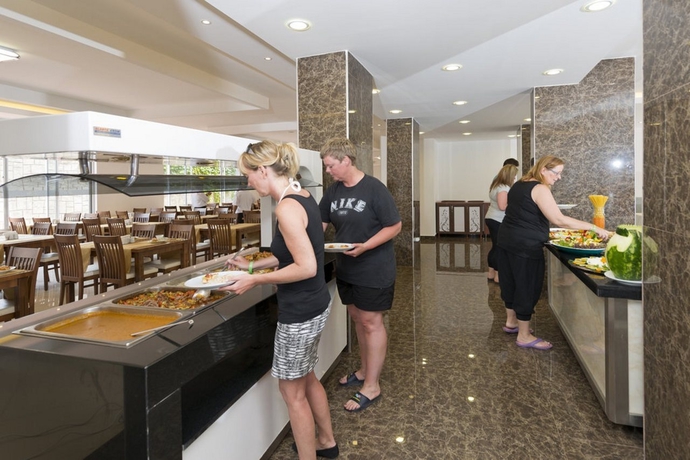 Imagen general del Hotel Grand Atilla. Foto 15